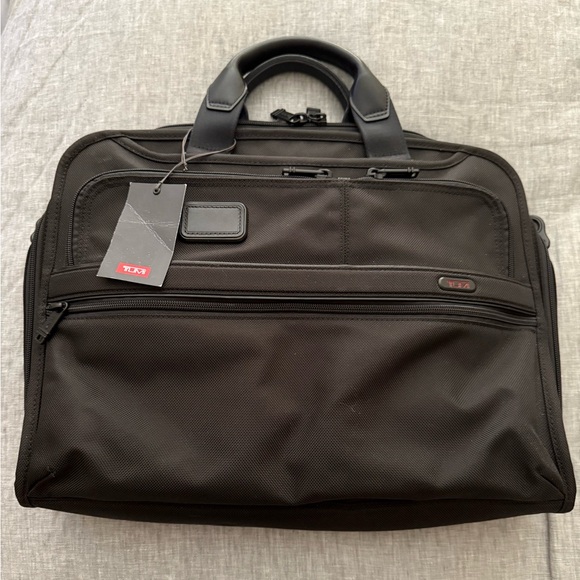 Tumi Organizer Portfolio Brief